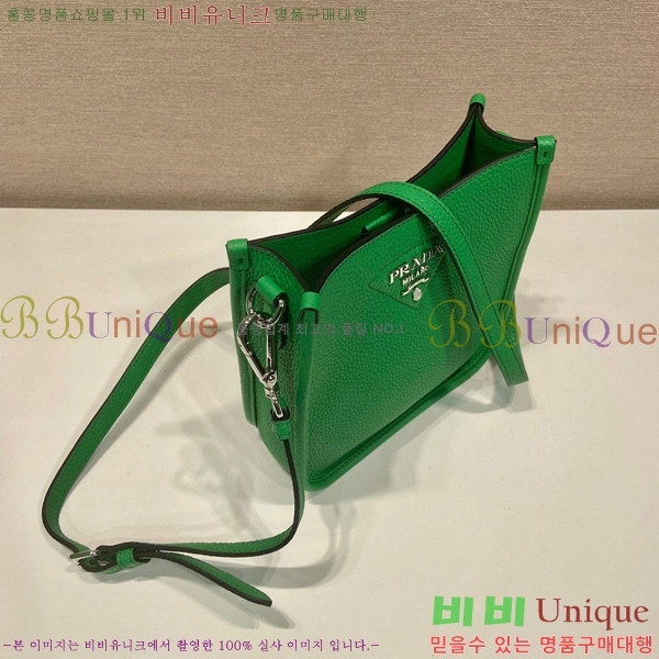 # ﰢΰ  ̴ 1BH191-105