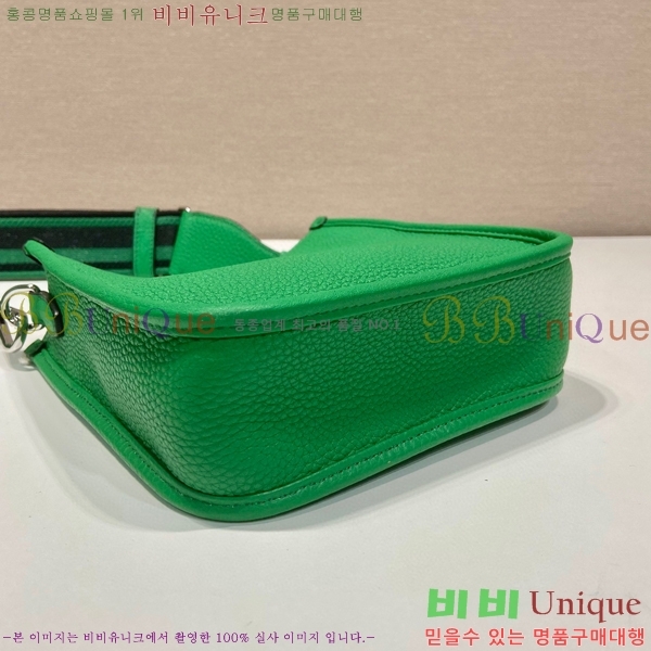 # ﰢΰ  ̴ 1BH191-105