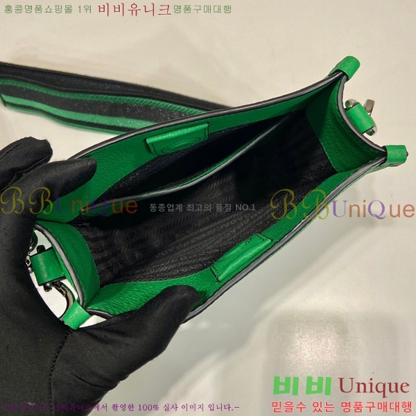 # ﰢΰ  ̴ 1BH191-105