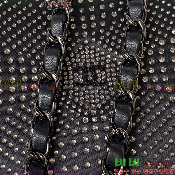 #���� ���̴� ũ�ν��� 01116-702