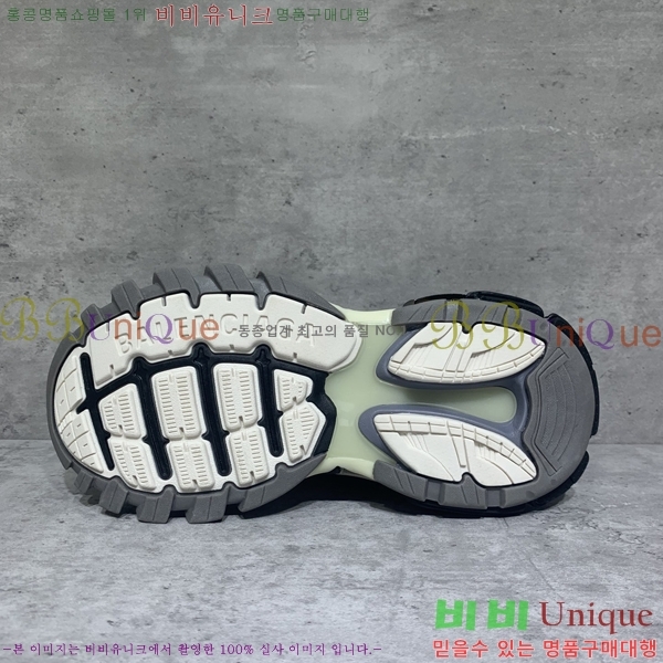 �߷��þư� Track 4.0 ����Ŀ�� 49BL2411-1443-11