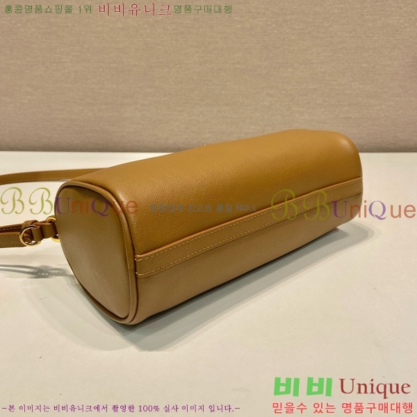 #����� �ﰢ �ΰ� ũ�ν��� 1BC239-101