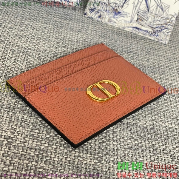 # 30  5  ī S2152-101