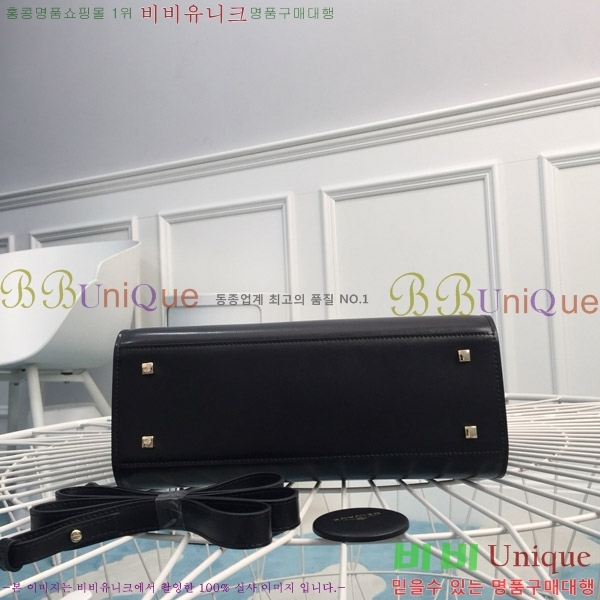 # Ʈ  MM TP0028-205