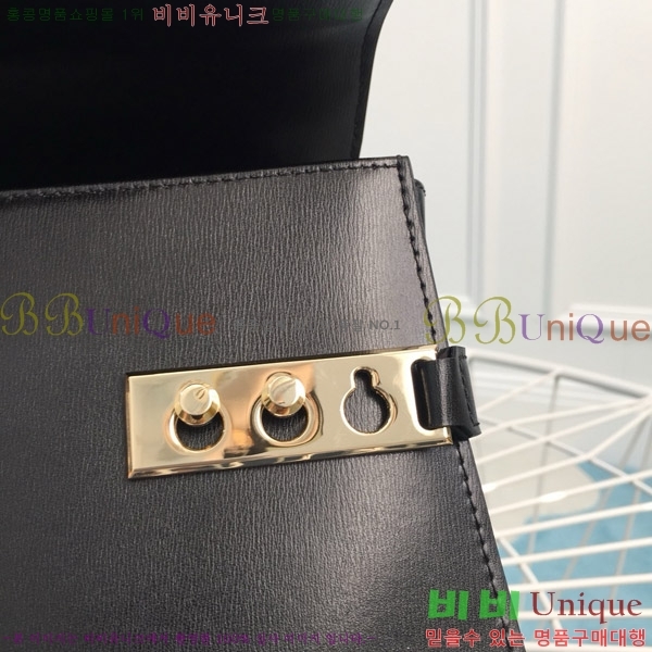 # Ʈ  MM TP0028-205