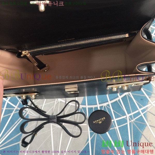 # Ʈ  MM TP0028-205