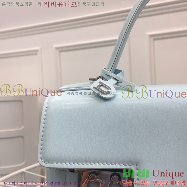 # Ʈ  MM TP0028-204