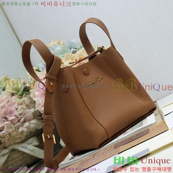 # Signature  Ŷ 78M2840-781