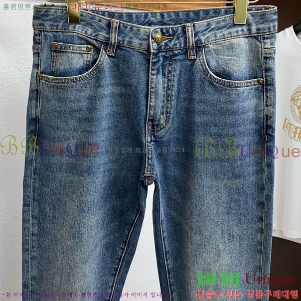  ü û VR25226449-1