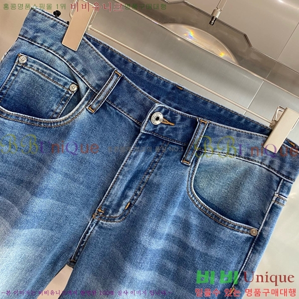   û GV8925040