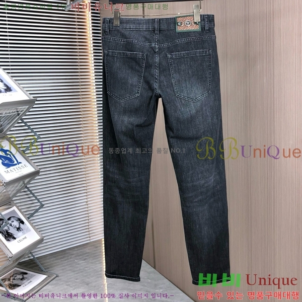  ü û VR25226447