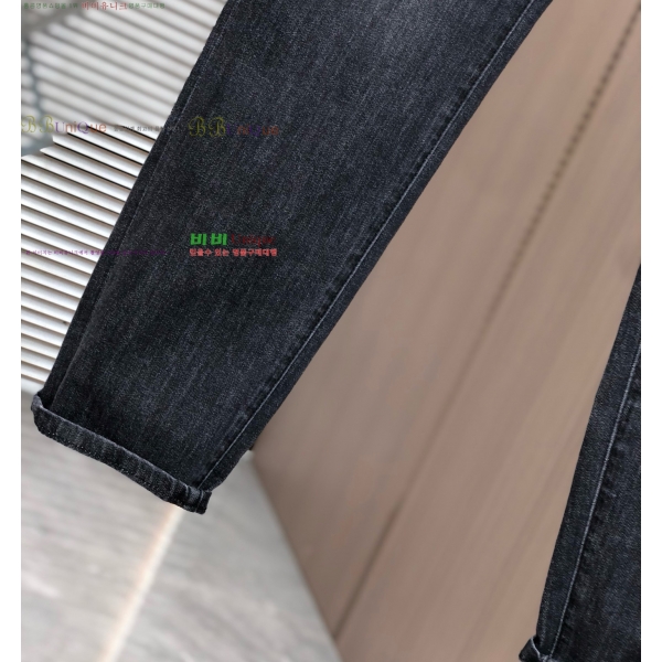  ü û VR25226447