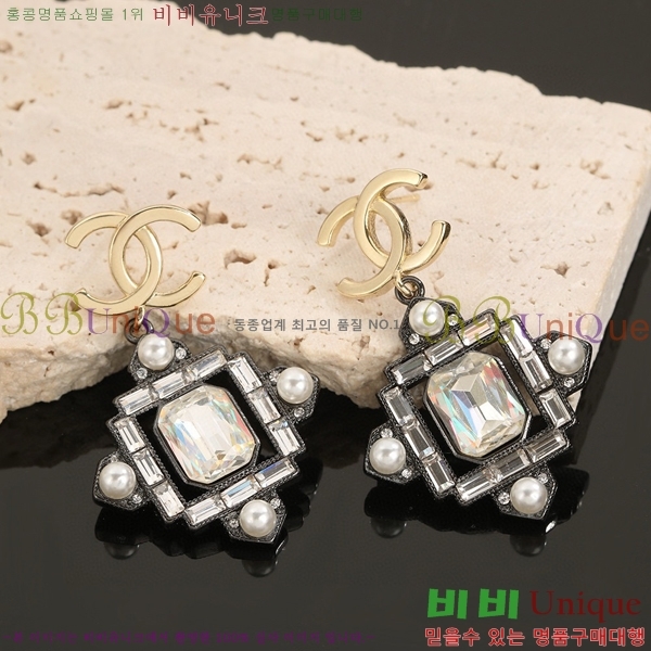 * Ͱ CH00334-6
