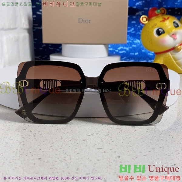  ۶ D948356-3