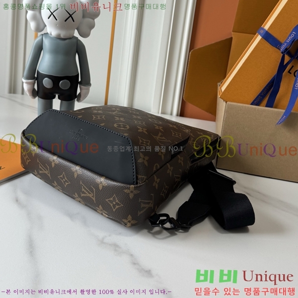 ̺ Graphite Ʈ M4171-704