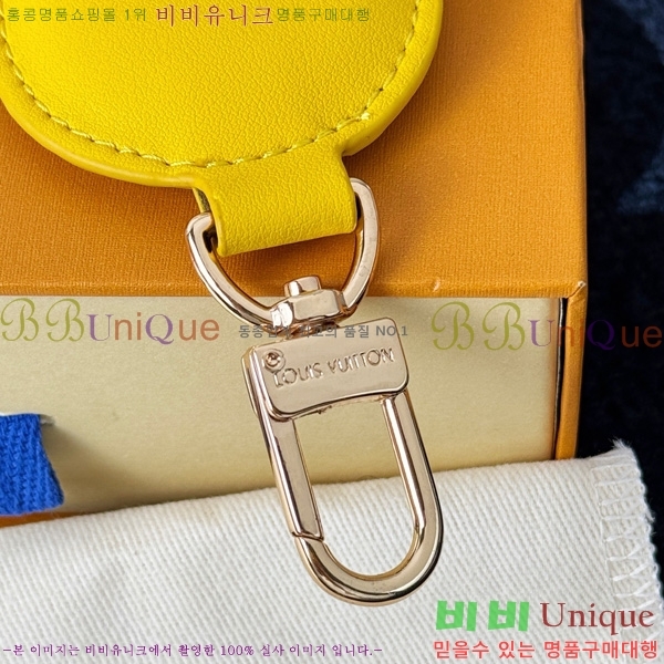 #̺     M82686-105