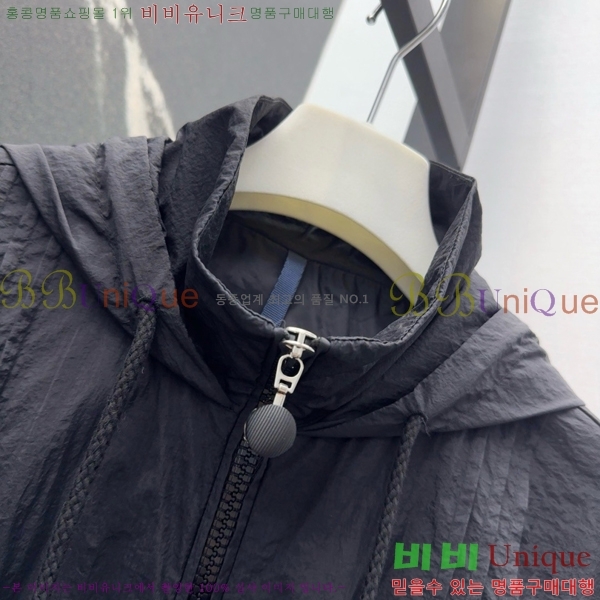  ˷  AW401122-5