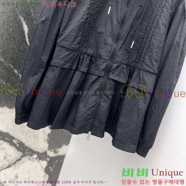  ˷  AW401122-5