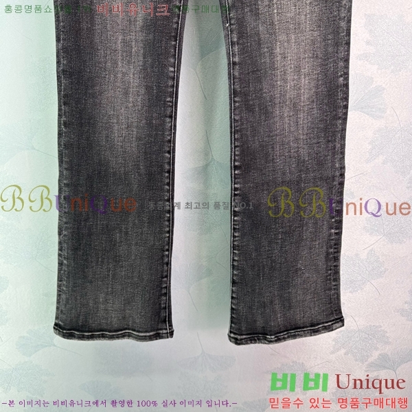  ̿̿   MU29610779-4