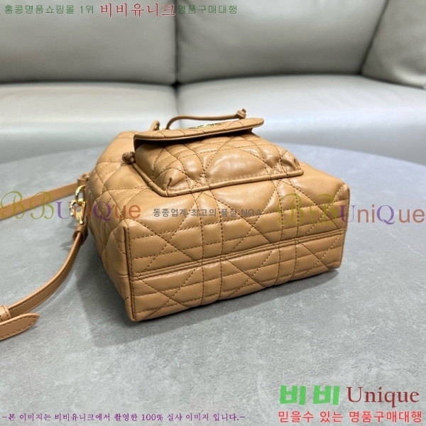 # ī  Ŷ M3372-104