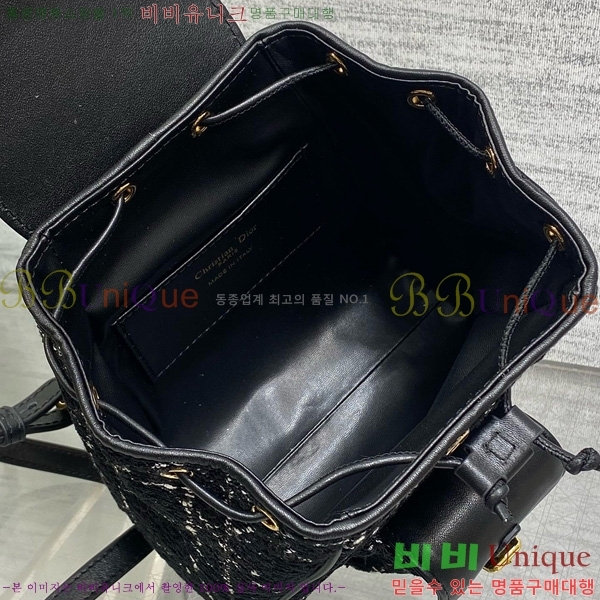 # ī   M772801-900
