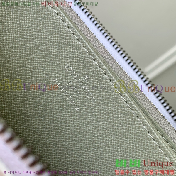 #̺   M13908-102