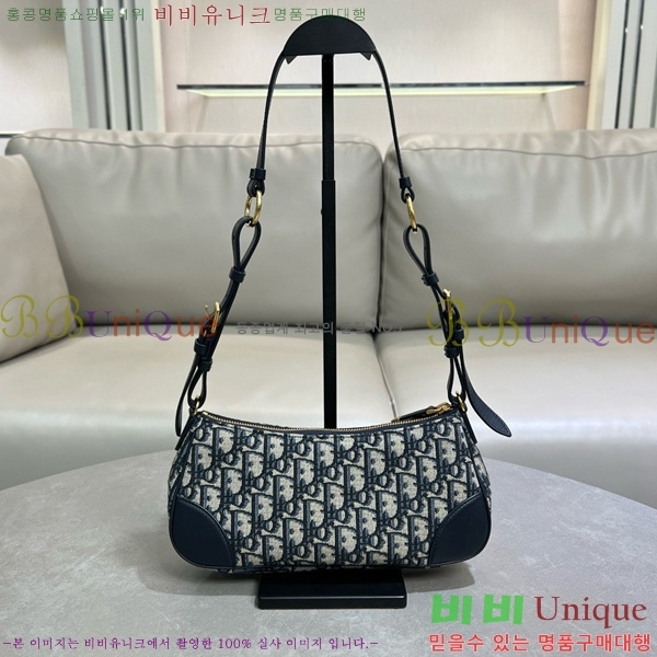 # ũ 30 Montaigne Wanderlust ̴  S2398-101