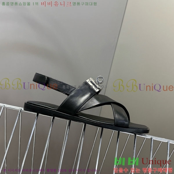 ޽   HE569905