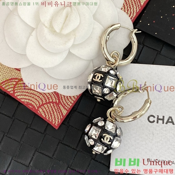 * Ͱ CH00388770-6