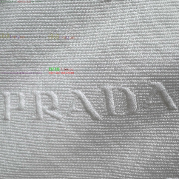   Ŷ PA208024518-2