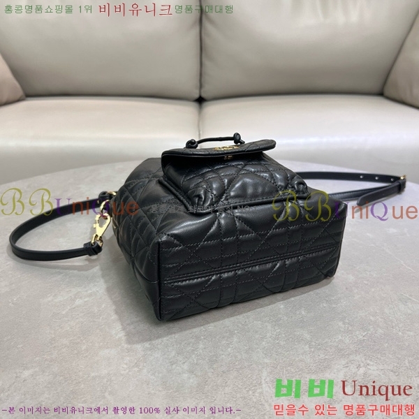 # ī  Ŷ M3372-100