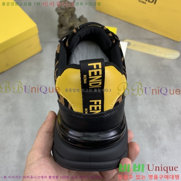   Ŀ F8561114-1