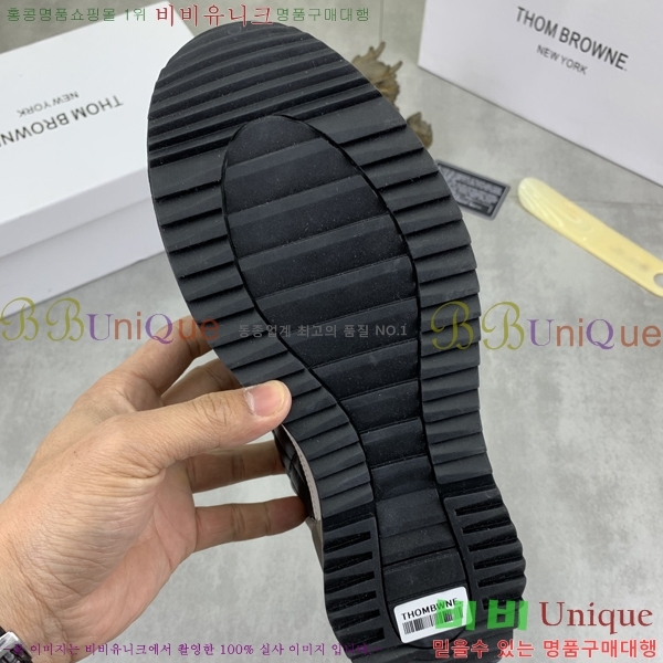   Ŀ T74811932-5