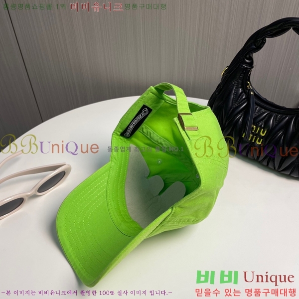 ũ  4122601-6