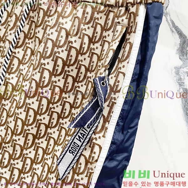   ݹ D910241-2