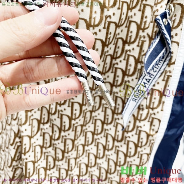   ݹ D910241-2