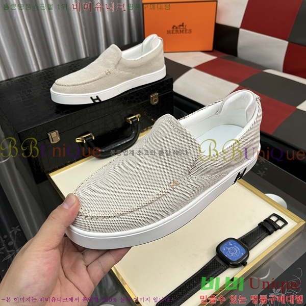  ޽  H75672-1