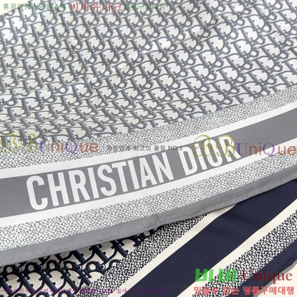 # ÷/ī D836618-3