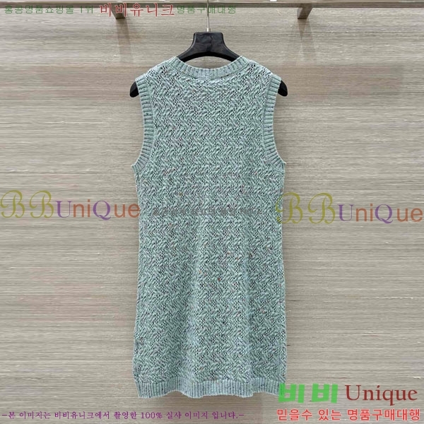 * ǽ CH1120334-4