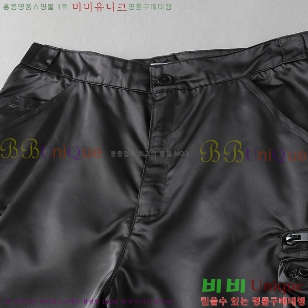   ݹ P256741-1