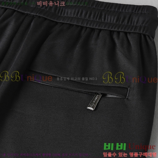  ݹ P256742-1