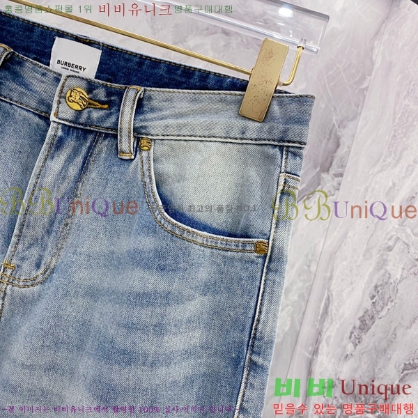   û BU558177
