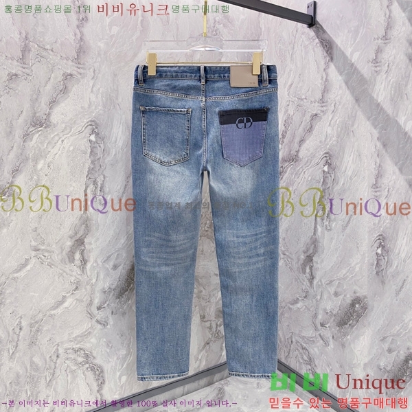   û D2553182