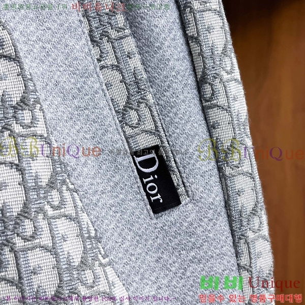   ݹ D2551376