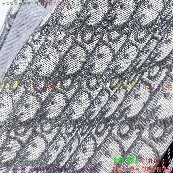   ݹ D2551376