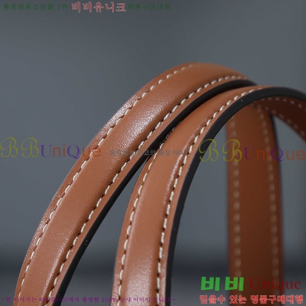 # Ʈ ź   122262-1001