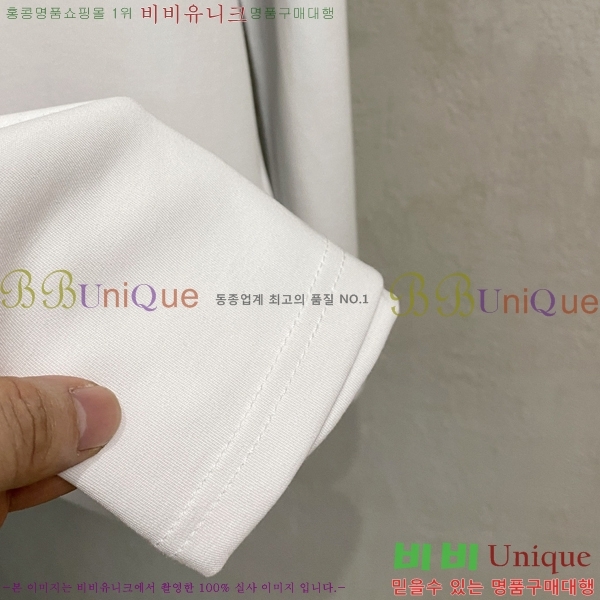 ���� ��**�� ���� Ƽ���� MO90242-5