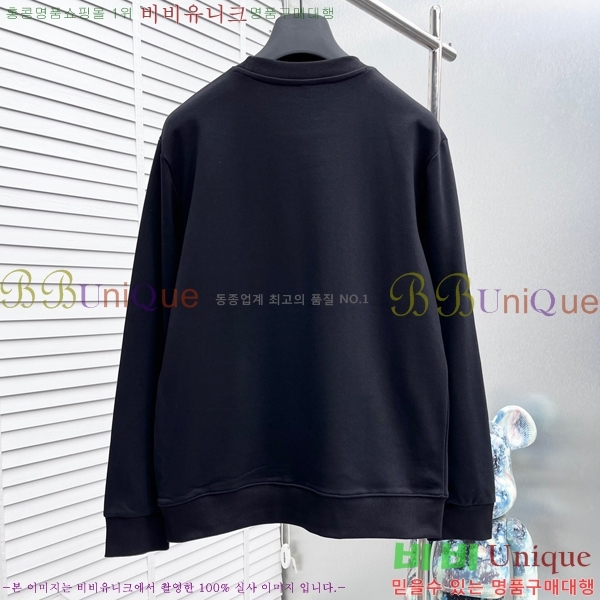    D2O15803