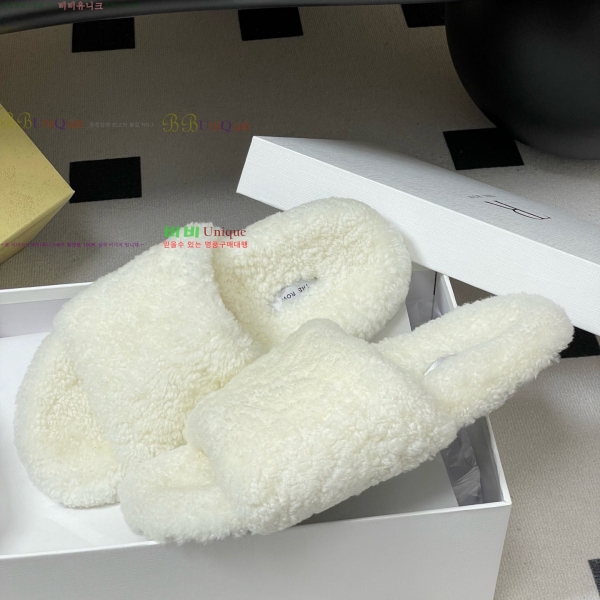  * þ   26TR25102295-3