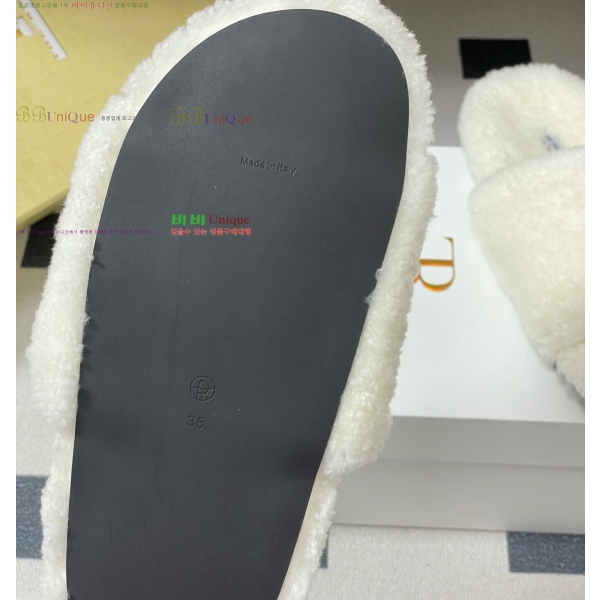  * þ   26TR25102295-3